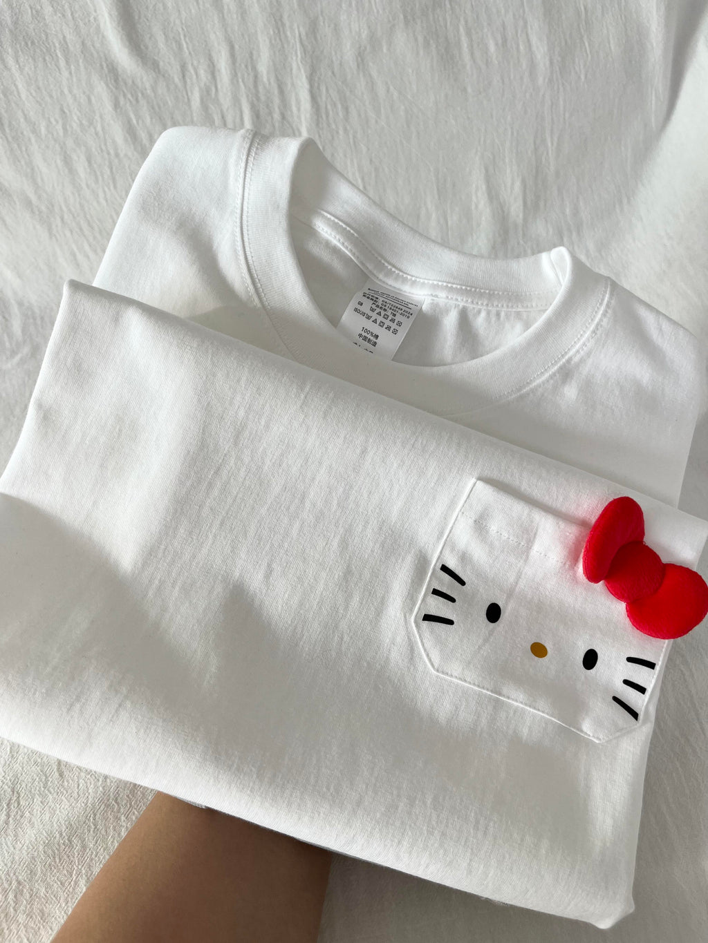 Hello Kitty Print Cute Pocket Round Neck Short-Sleeved T-Shirt