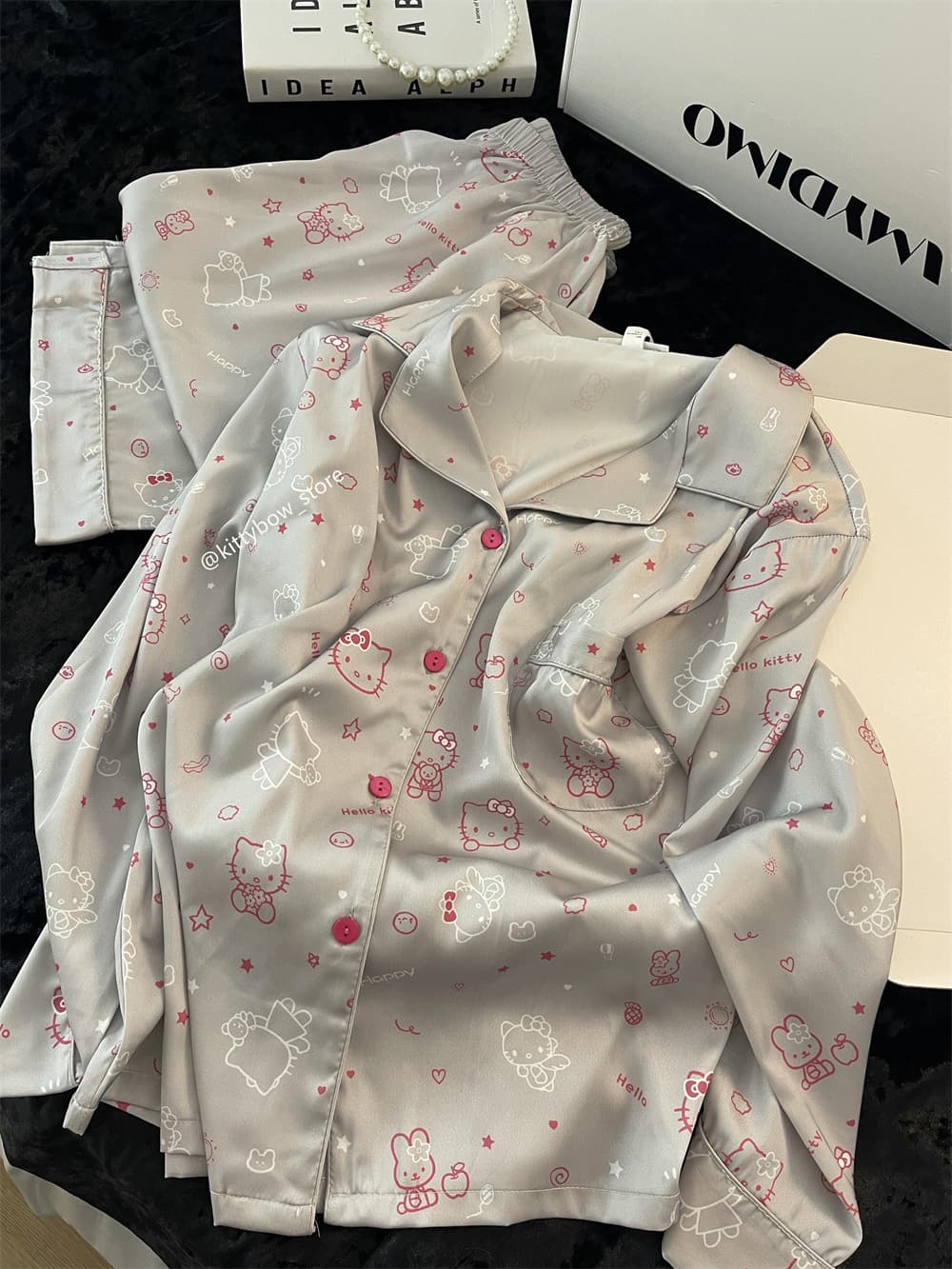 Hello Kitty Print Ice Silk Pajama Set for Women