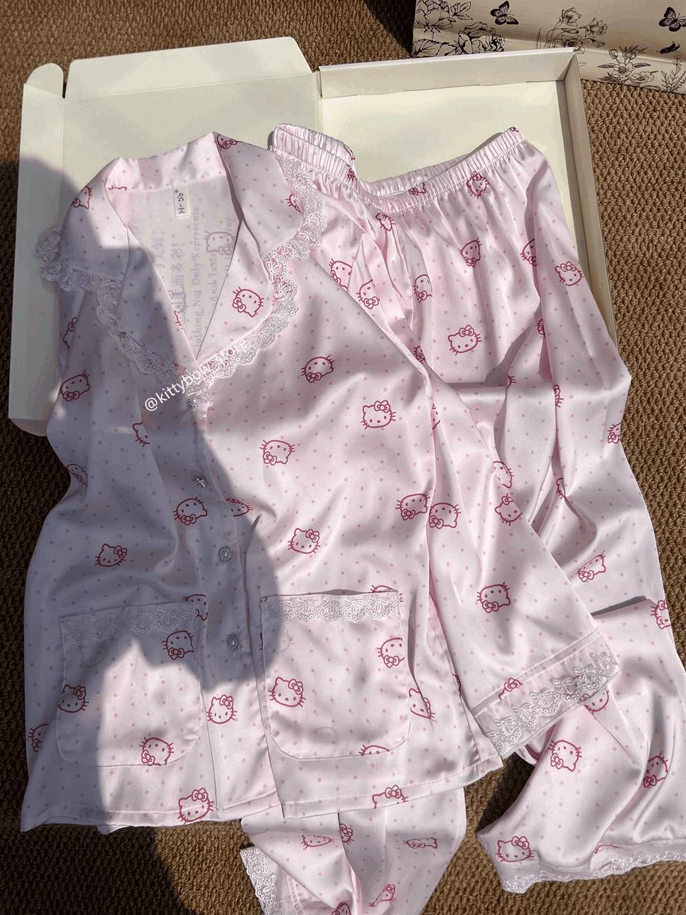 Hello Kitty Lace Trim Satin 4-Piece Pajama Set for Women